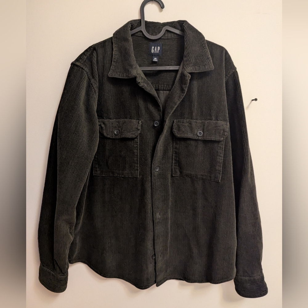 GAP Corduroy Shirt Jacket in Dark Olive - Mens XS